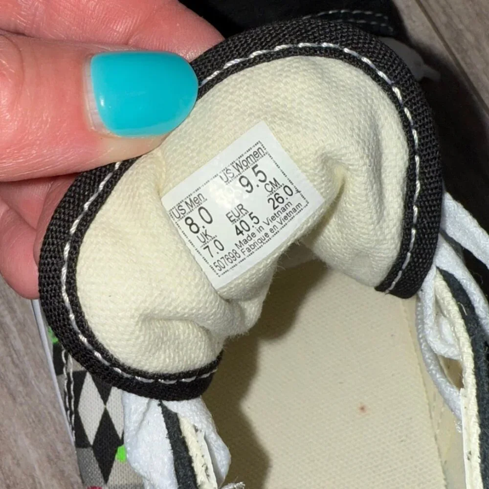 Brand new Old Skool Vans - Picture 6 of 6